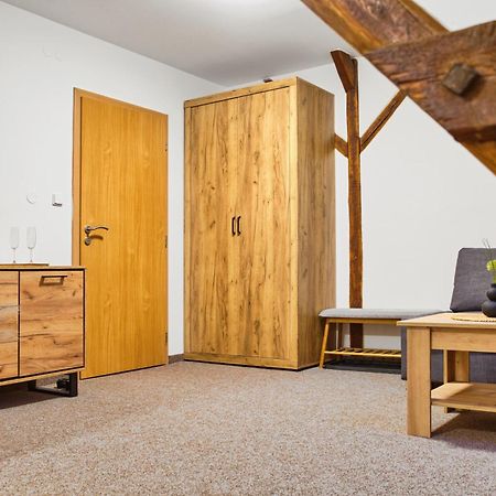 Hotel A Restaurace Ruze Podborany Экстерьер фото